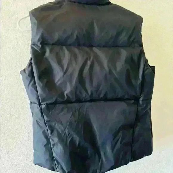 Banana Republic puffy vest jacket - Picture 5 of 5